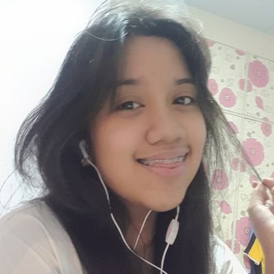 yanyanniie's profile picture. ph 9 when? 😩