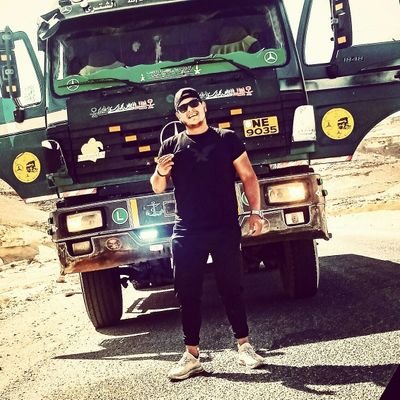 ‏‏‏لو مبتردش الباك فأنا بحذف فوري 👊😎