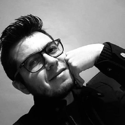 Industrial Designer, specialist in #GameProduction & #ProductManagment. Founder at #GamesRom