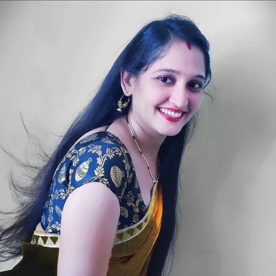 MayaWat89785524's profile picture. Smart