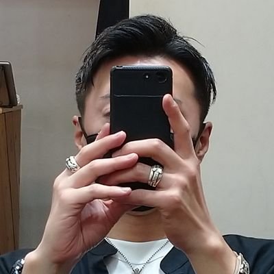 夜行性の黒い人@渋谷➡️昼型@原宿