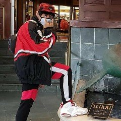 AlldhV's profile picture. How does it feel to be locked inside another dream