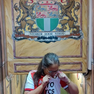 Feyenoord 🔴⚪️ | Junior designer Triple Double 🖥 | (natuur & macro) Fotografie 📷 | Limburg 🚩 | Twittert op persoonlijke titel