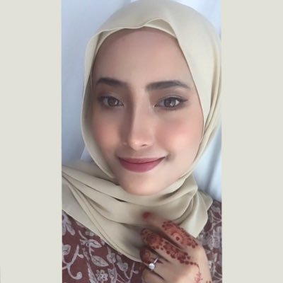 airamyra3's profile picture. I love الله, myself, family 🤍
