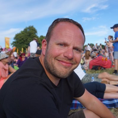 Father of daughters, husband, labrador owner, Senior Manager EMEA Customer Success @apollographql