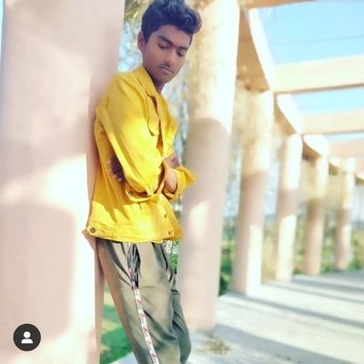 sharma_for's profile picture. Simple