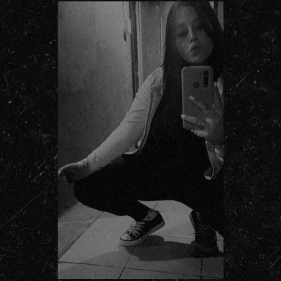 29/09/2001
20 años..
Libra..
Soy una persona super tranquila y si no me joden yo no jodo, ahora sí me buscan y le banco mucho después me toca a mi..