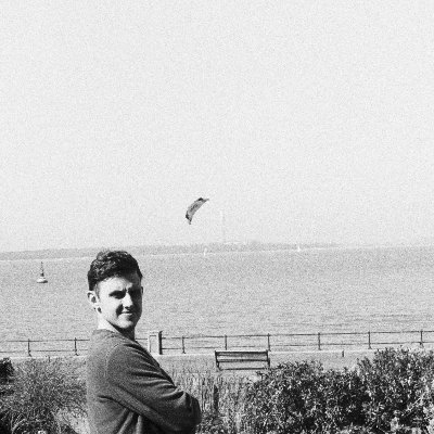 dalwal's profile picture. Photographer, gardener, editor, designer, writer, sustainability consultant.