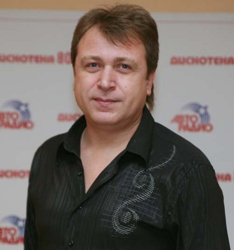 ....люблю творить...удивляться...и...очень люблю жить!