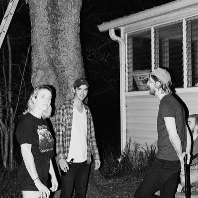 stranger_waves_'s profile picture. dreamy indie pop 💥 🖤 💥