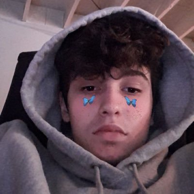 ahrii74's profile picture. i play games