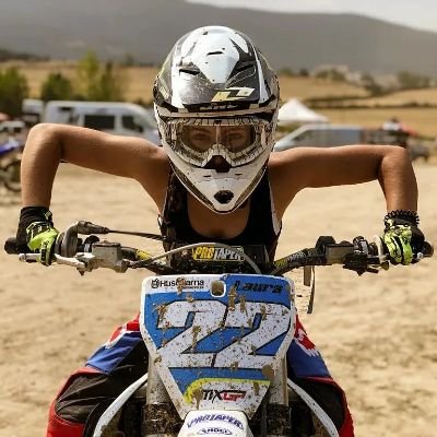laura_sancho22's profile picture. Motocross rider2️⃣2️⃣ 🤘