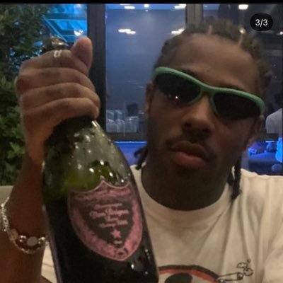 IG: Cod_rockiee Ceo Of JustWeed215 Sneakers 👟, football 🏈 Outside Thinker 👁🗨