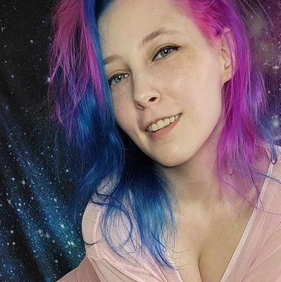 muffin_slayer69's profile picture. hello there ^.^ follow if you'd like a gamer, sci-fi nerd, scantily clad lady friend. spicy links below, because I'd rather be in bed right now.