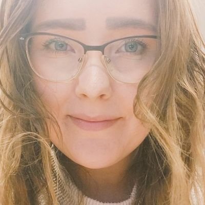 About me:

1. 29 but behaviour of a child
2. prefers beer over prosecco
3. plays 6 instruments
4. speaks fluent Disney 
5. Potterhead