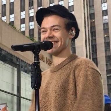 eng/rus | 18 | infp | hufflepuff | obsessing over harry styles and the marauders is my only personality trait