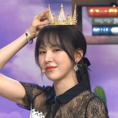 ( ROLEPLAYER / 94 ) — A beautiful goddess with a golden voice that can make you feel love, Seungwan de Son is her name.