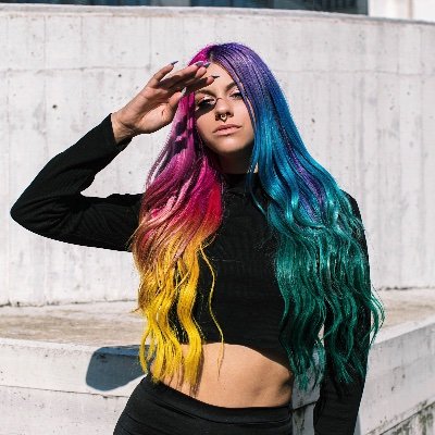 nivesarrigoni's profile picture. Bloggerin bei nives-arrigoni.ch | Host | Freelance Journalist | Snapchat: marasaintcuya | Give me your like on FB: Nives Arrigoni