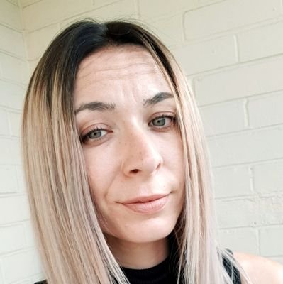 Nixi26James's profile picture. UofEx grad: BA Liberal Arts (Sociology). 1st Gen. Postgrad: MRes Social Research.  ❤ Bi🌈 She/her.