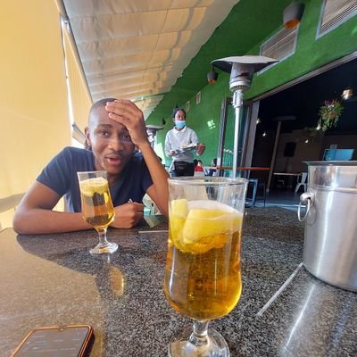 matlhatse_jr's profile picture. Work for a cause, not for applause.

Studies Education 👨‍🏫 @universityofpretoria 

A Legend In Making 👔
