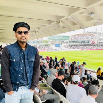 SatishTFrancis's profile picture. Proudly Indian! If you need a reminder to be generous, this is it. Sports freak, especially Cricket and Football!!! #simplesat IG: stylemeetssubstance_satish