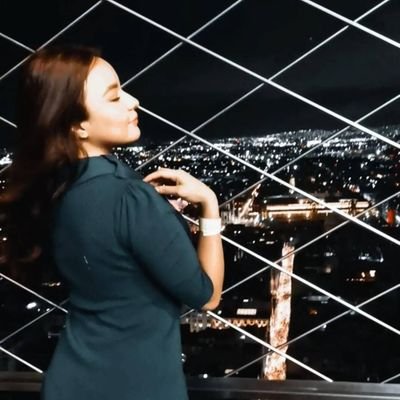 Emprendedora con la meta de triunfar por todo el mundo.
Dios en todo momento ♥️