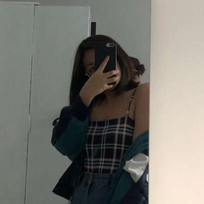 ruthdxrthy's profile picture. 