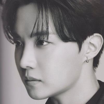 #YOONGI: if you're straight keep that shit to yourself that's embarrassing | she/her