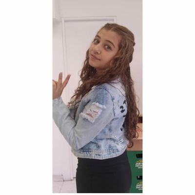 I would follow you even in the dark.

instagram: _Valentinablanco_