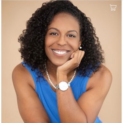 _veeness's profile picture. •Community Development🤝  •Public Relations🎙📝 •Amateur Sous Chef👩🏽‍🍳 •Runner, but not a track star🏃🏽‍♀️💨 •The Gym fixes everything💪🏽 Greenville, SC📍