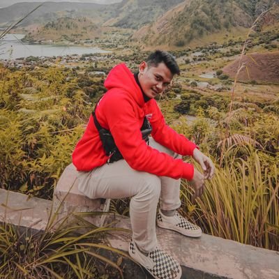 Jalani Hari Mu Dengan Melakukan Yang Terbaik, Tak Perlu Berlari Asal Jangan Berhenti Dan Terdiam. ||