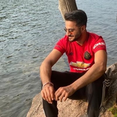 Fauji Brat| #DigitalMarketer| Amateur #Chef| #MUFC fan| BJJ White Belt |