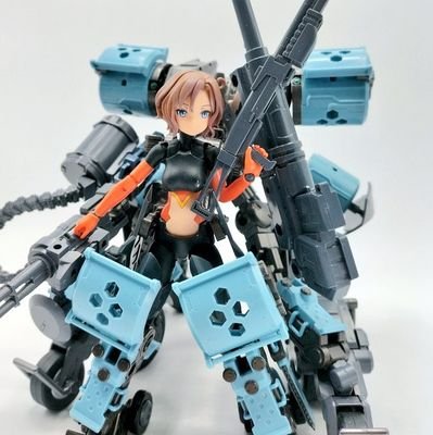 kurokamisucy's profile picture. スーシィと申します。
メガミSOLロードランナーに一目惚れ、その後もFA:G、ヘキサギアなどコトブキヤ関連プラモデル沼にハマったおっさんです。
クホリア、sonic mini 4kで改造パーツ作製中。
辻フォローお許しください。
RT多め&それなりの頻度でスケベリツイートもしますので気にされる方はご注意を
(；´∀｀)