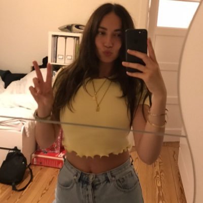 naruey's profile picture. fi dunya wal akhirah 💍