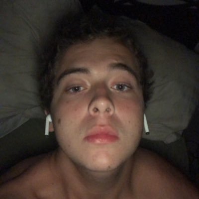 weslyontv's profile picture. Hey 👋