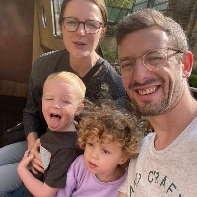 simcoxuk's profile picture. Keen Golfer, Web Developer, Clarets Mad and Plays the odd game from time to time! 😂