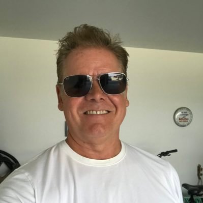 icelander04's profile picture. healthcare professional, Bernese Mountain Dog lover,world traveler, investor, USA yes, Trump...not so much...🇨🇦🍷🐾