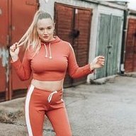 tivodrialour198's profile picture. 