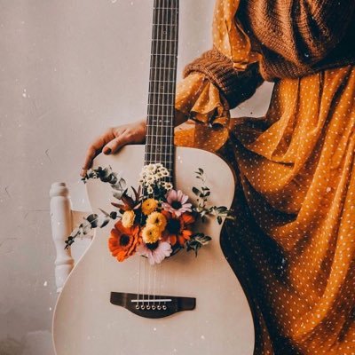 وِجْدَانّ( مصدر:وَجَدَ) ، وِجدان المرء : نفسه وقواه الباطنية ، وما يتأثر به من لذة أو ألم ❤️