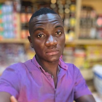 justin_arrow's profile picture. seuls les grands hommes m’inspirent et aussi les grandes idées.