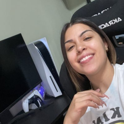 _JackieArce's profile picture. 