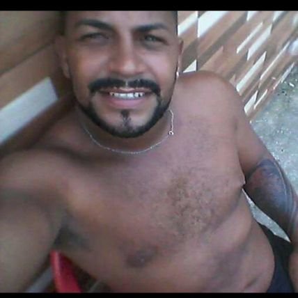 Sou uma pessoa  boa e tranqüilo
