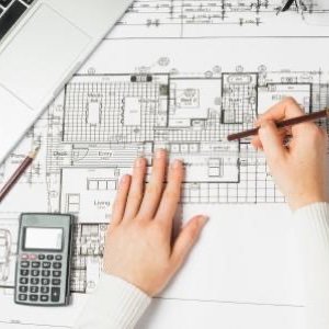 مهندس معماري واهتم بالبناء والتصميم طموحي عنان السماء