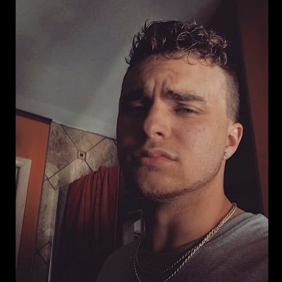 houghton007's profile picture. 