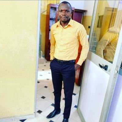 RomaricTOBOSSI's profile picture. Bureau