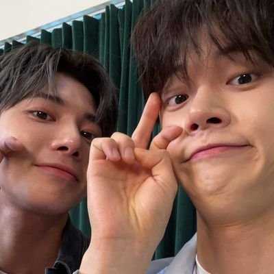 tweet ''@taejunrtbot taejun real'' for a taejun pic or vid