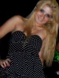 Enquanto todo mundo espera a cura do mal, e a loucura finge que isso tudo é normal, eu finjo ter paciência .!