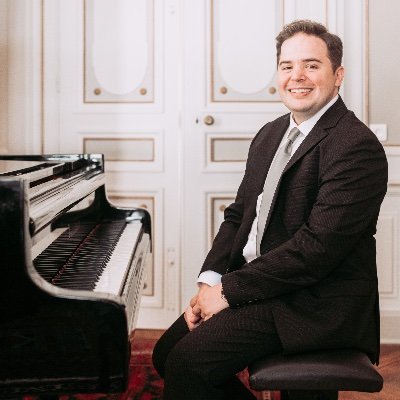 Concert Pianist 🎹
Schumann album - now available 🎶
Instagram: matthieu.piano 📹
