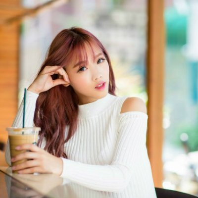 Momoka72214302's profile picture. ただのアパレル販売員がたったの3ヶ月で100万達成💞こんな世の中だから困っている人のために😊私のLINEで10万円のプレゼントキャンペーンやってます😀トモダチになるとすぐ届きます→https://t.co/1dSIp2MwHH