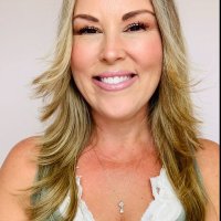 Julie Smith (@eaftosbuzz) 's Twitter Profile